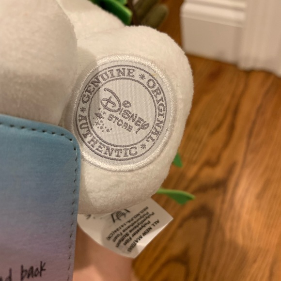 Disney Store Authentic Frozen Olaf in Hula Skirt w/Ukulele Plush Toy - Picture 5 of 5